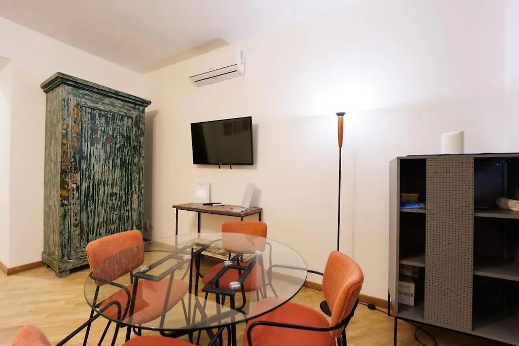 Dante Studio Apartment Super Central Naples