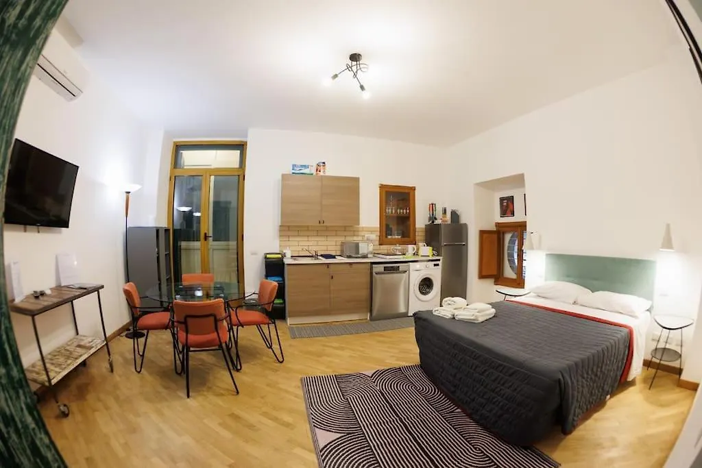 Dante Studio Apartment Super Central Naples