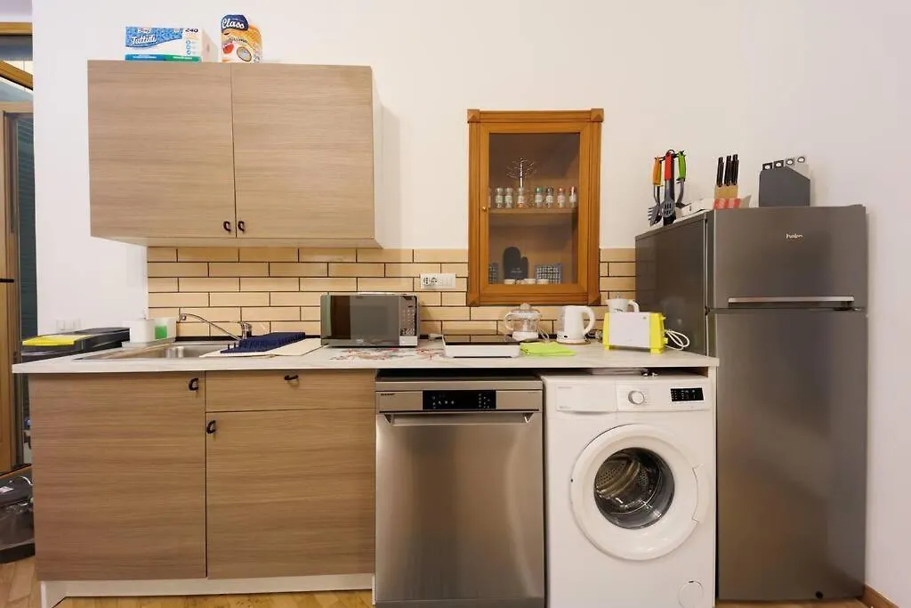 Dante Studio Apartment Super Central Naples